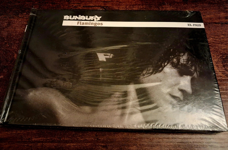 Libro-CD 'Flamingos' de Bunbury