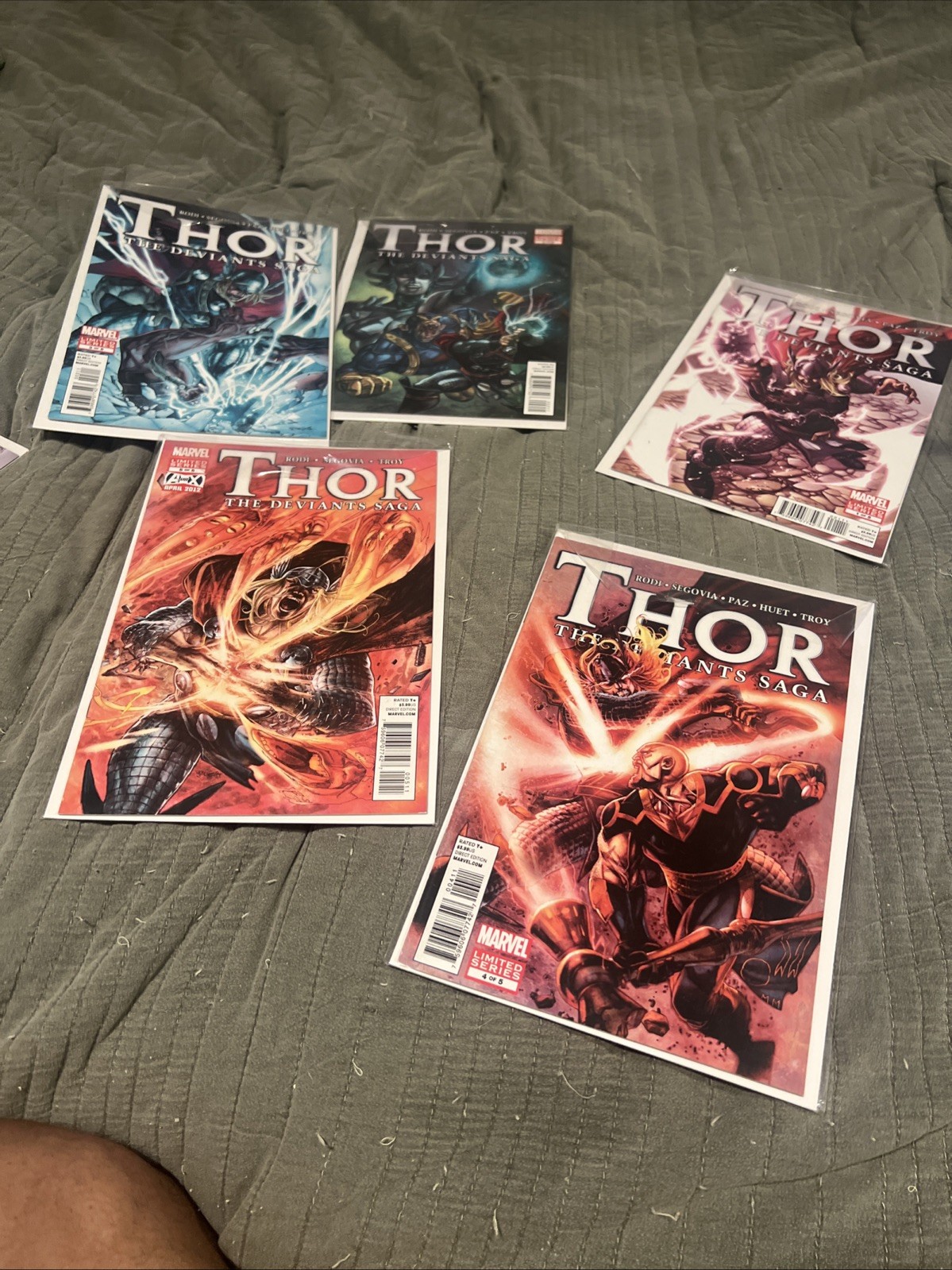 Lotto set completo Thor: The Deviants Saga #1 2 3 4 5 (1-5) funzionante • 2011 Marvel