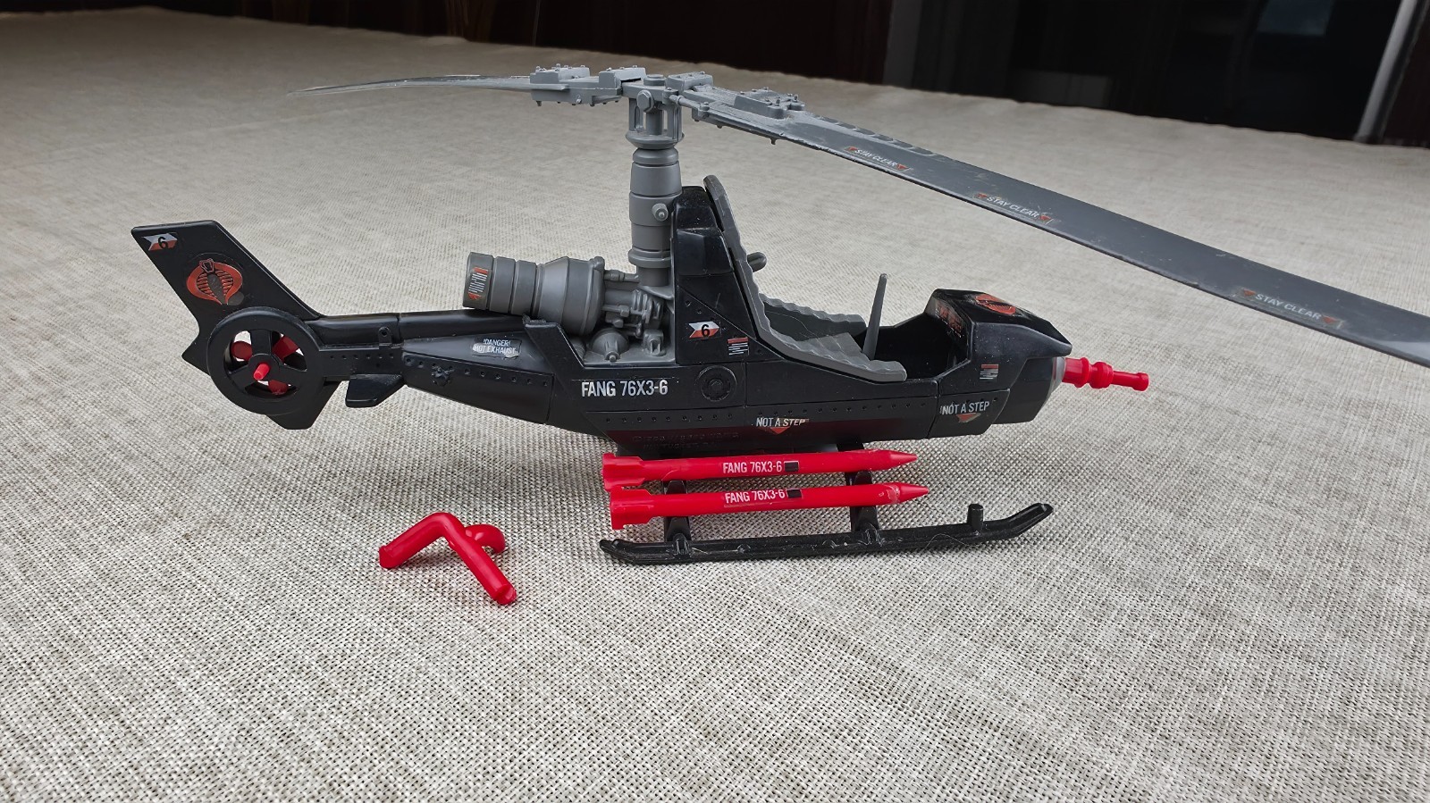1983 GI Joe Cobra FANG Helicopter 3 Missiles Bomb Broken Roll Bar ARAH Hasbro