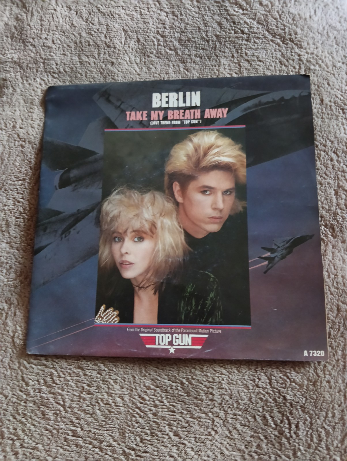 Berlin Take My Breath Away Love Theme from Top Gun Single vinyle 45T 17 cm