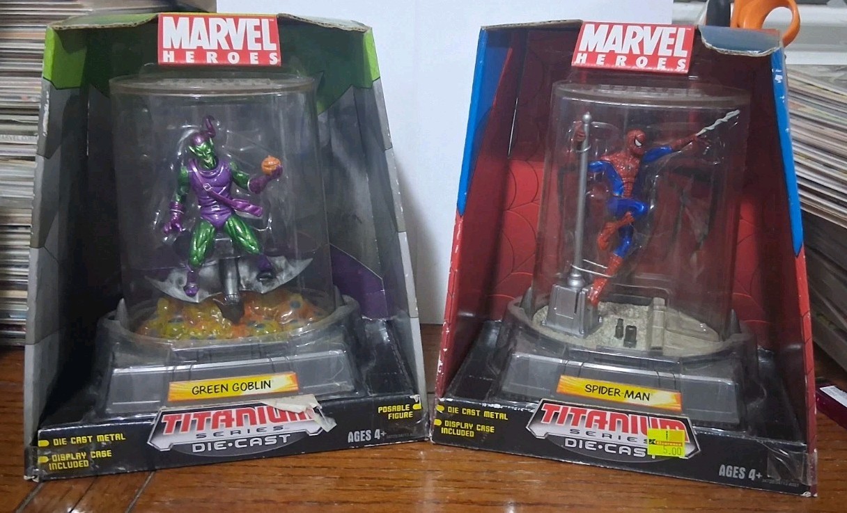 Marvel Heroes Spider-Man & Green Goblin serie Titanium figure pressofuse nuove