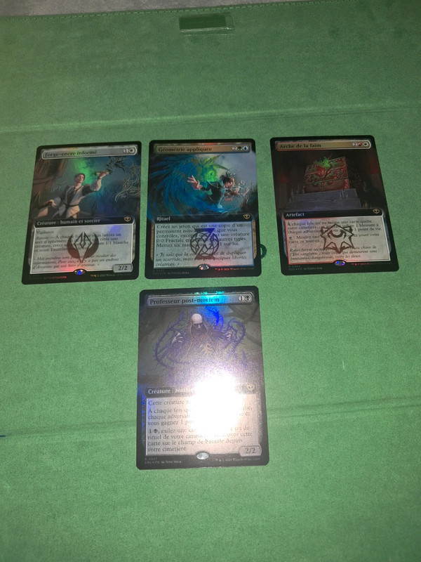 Lot de 4 cartes Magic Rares Extra Foil Strixhaven