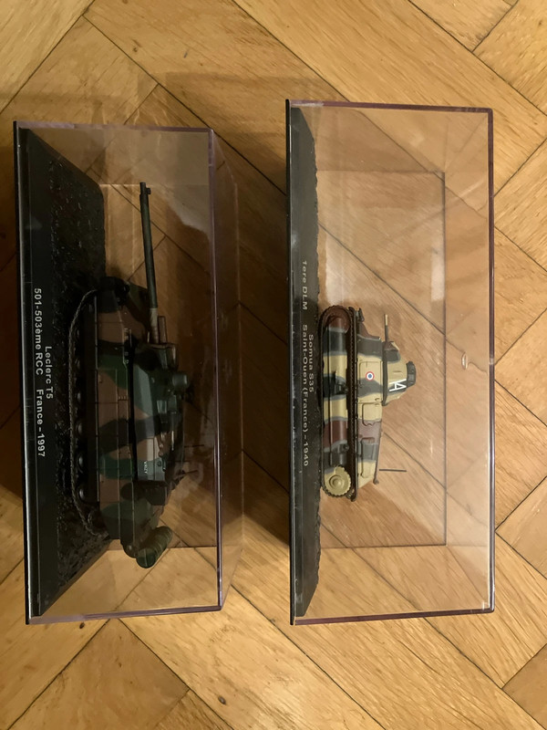 Carros combate 1/72 Altaya urna metacrilato