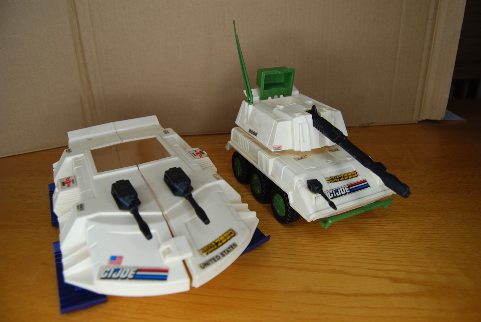 Vintage 1987 GI Joe Dominator Battle Force 2000 Snow Tank