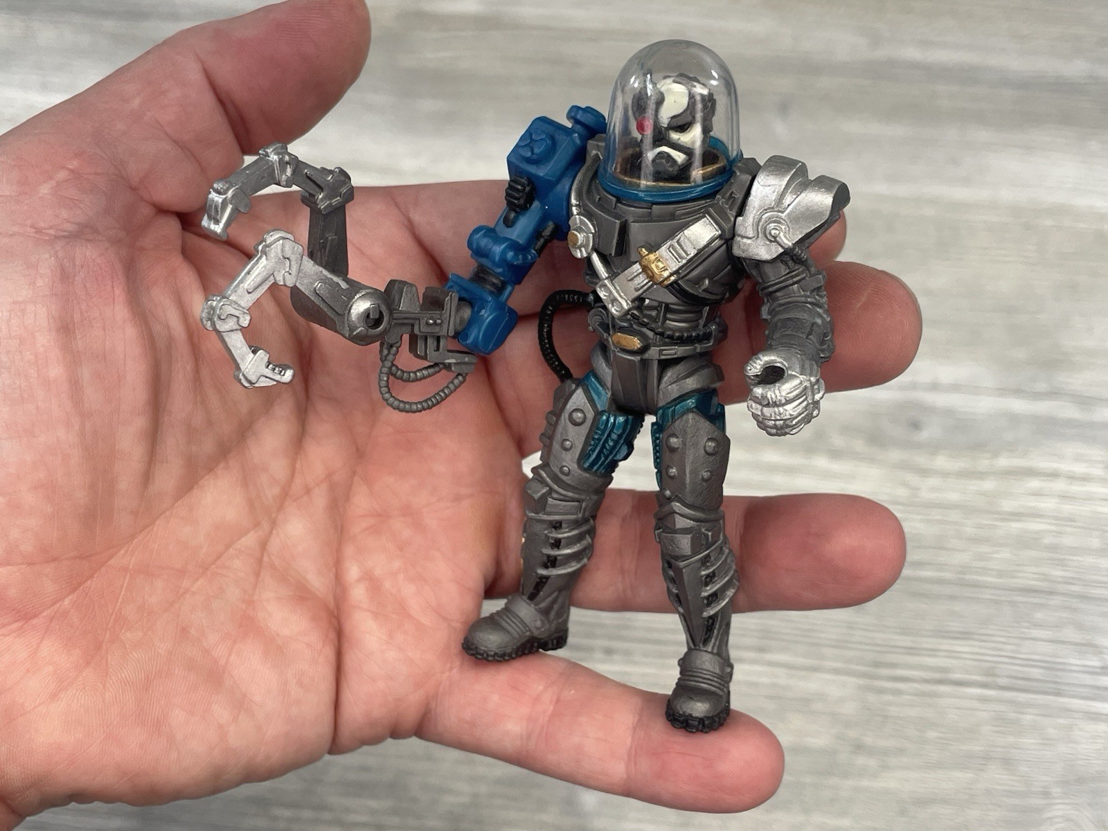 Space Quest Borg Drone Loose 4" Vintage Action Figure Chap Mei 2001 Complete