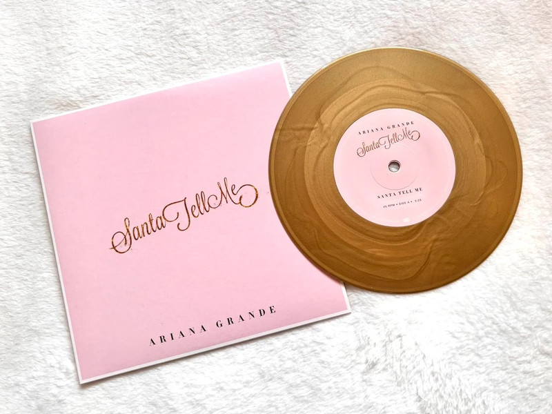 [Sealed] Ariana Grande Santa Tell Me Gold Vinyl Single 7", Merch, Christmas Chill