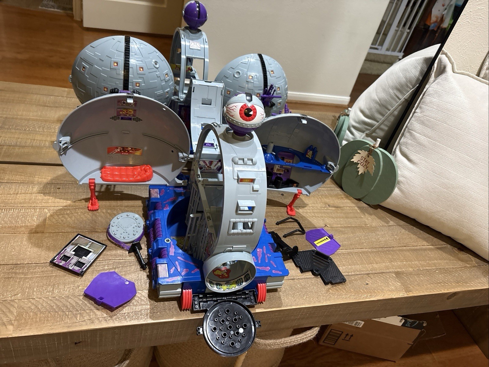 Playmates Teenage Mutant Ninja Turtles Technodrome Playset 2024 incompleto