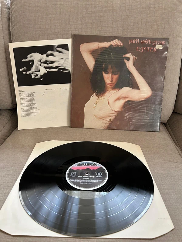 Patti smith group:easter