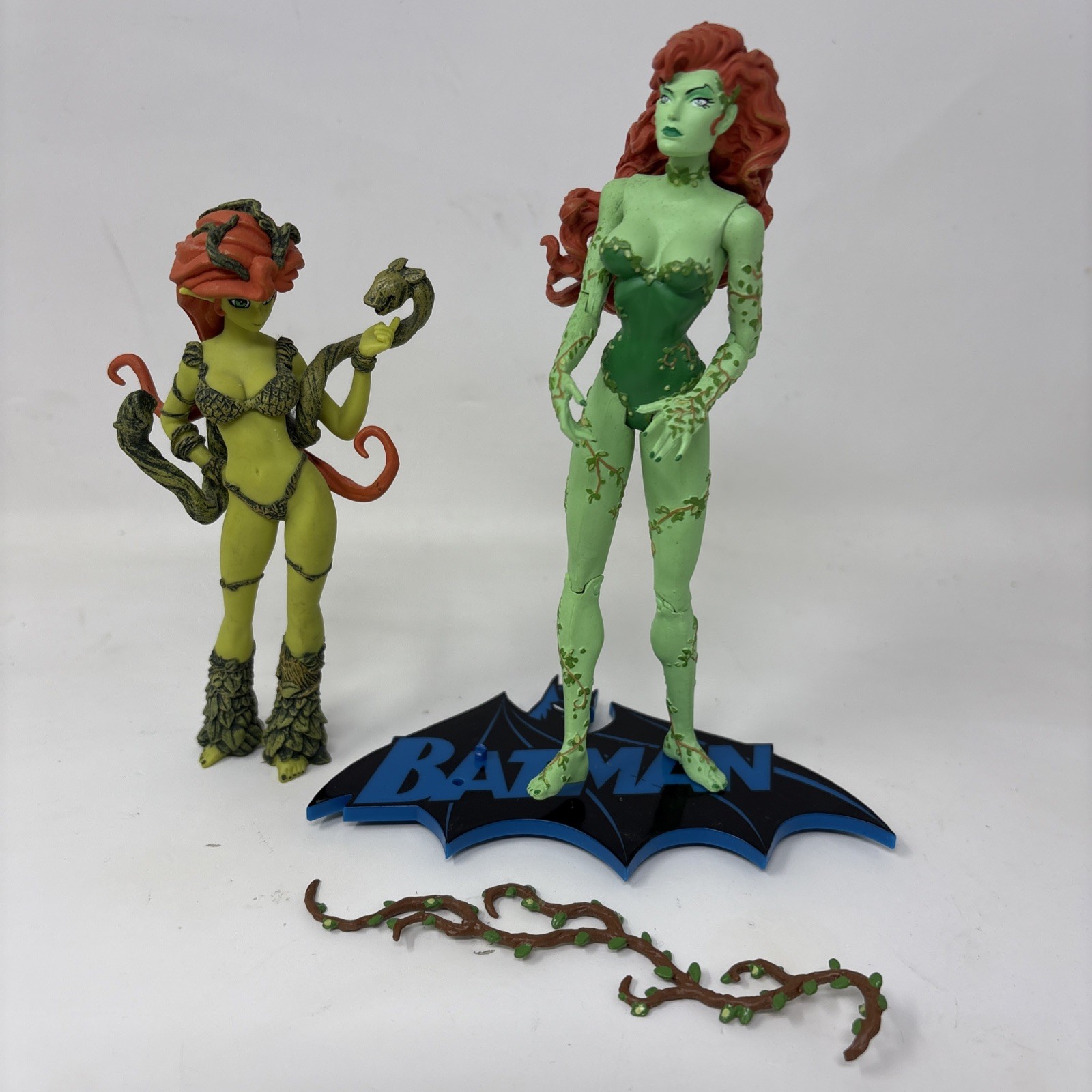 2004 Poison Ivy 6,25" Hush Action Figure Batman DC Direct Comics & Ame-Comi Ivy