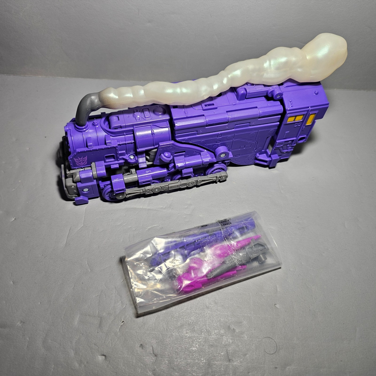Transformers Studio Series Leader ASTROTRAIN 100% completo triplo cambio