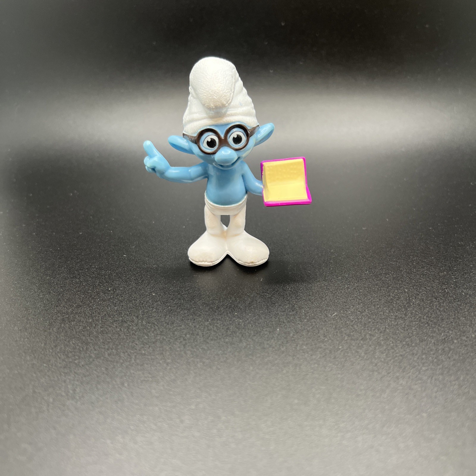 Puffi "Brainy" con libro e occhiali statuina Peyo 2013 Mcdonalds