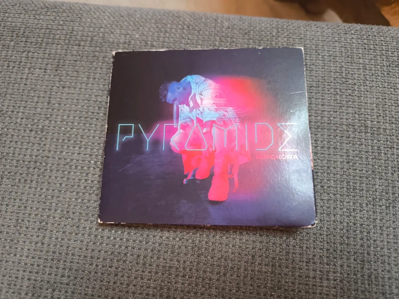 Cd pyramide m pokora