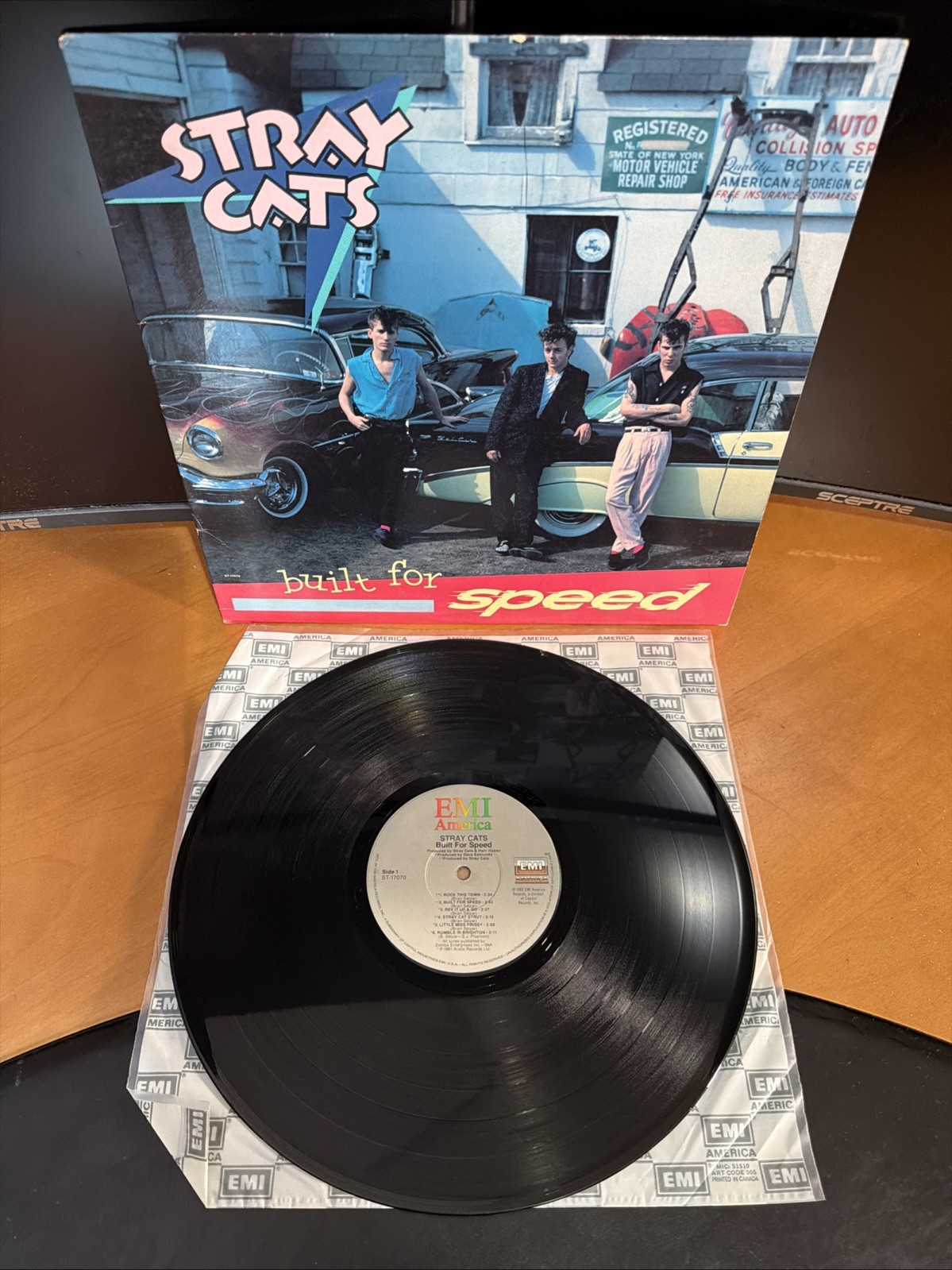 Stray Cats - Built For Speed 1982 Vinyl LP EMI Records ST-17070 B3 EX