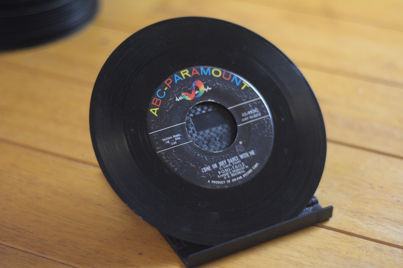 PONY TAILS "COME ON JOEY DANCE WITH ME" 45 RPM 7" SINGLE VG RECORD [D31-13]