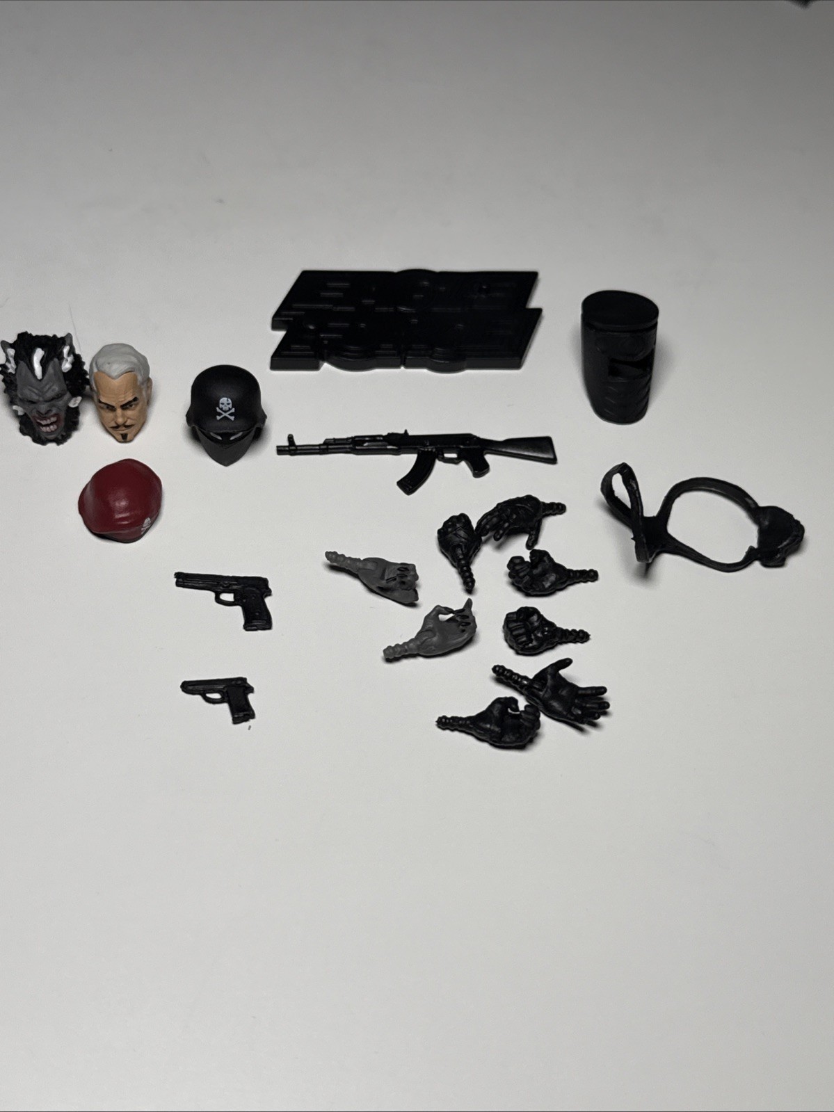 Lotto accessori action figure BBTS Eagle Force Crimson Moon Legionaire 1/18