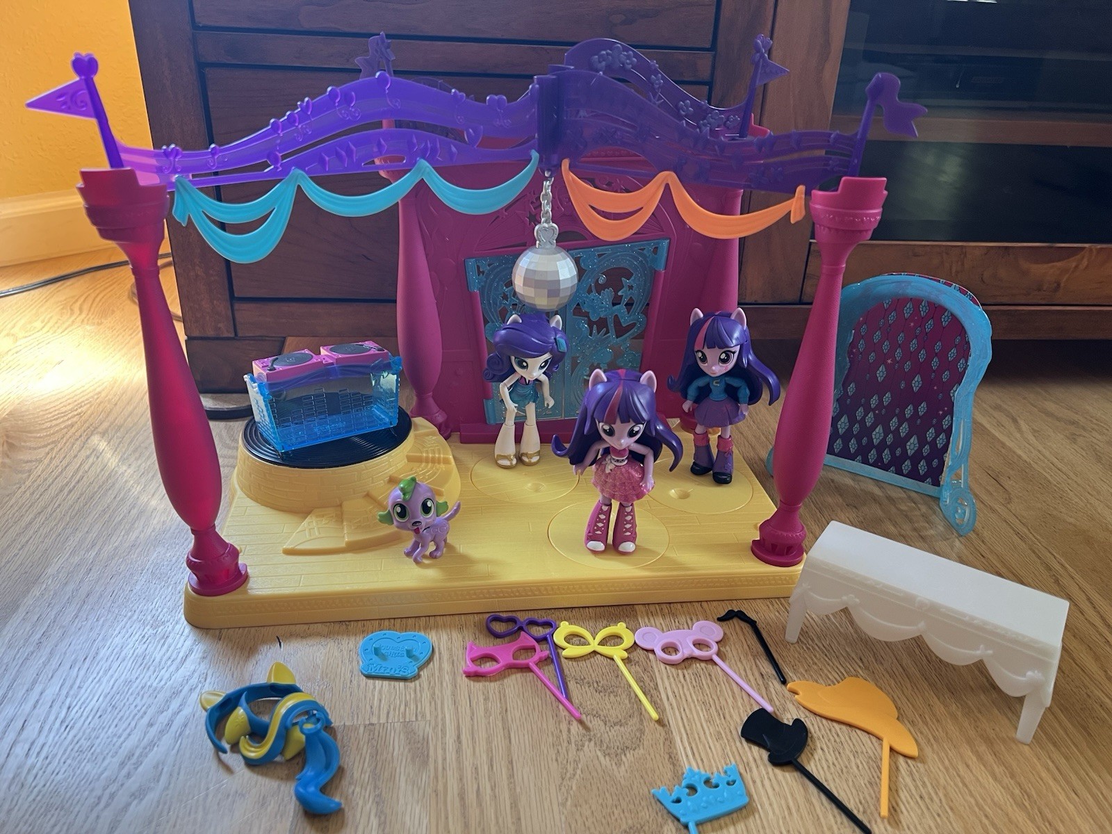 My Little Pony Equestria Girls Minis Autunno Danza Formale Playset e 2 personaggi bambola