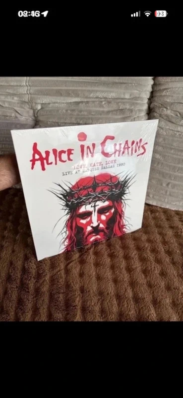 Alice In Chains – Love, Hate, Love (Live At Marqee Dallas 1990