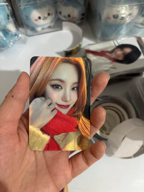 Yeji photocard born to be