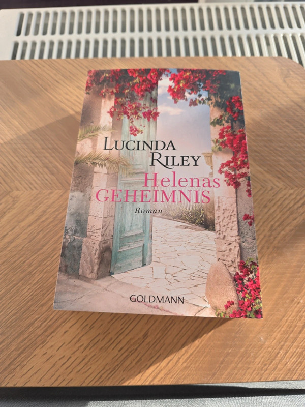 Lucinda Riley  Helenas Geheimnis | Taschenbuch