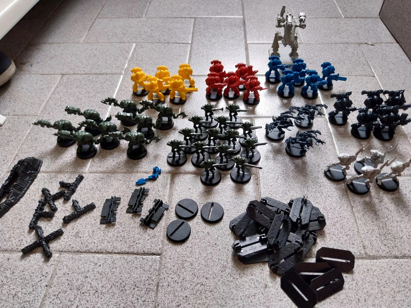 Starquest  set 50 figurini