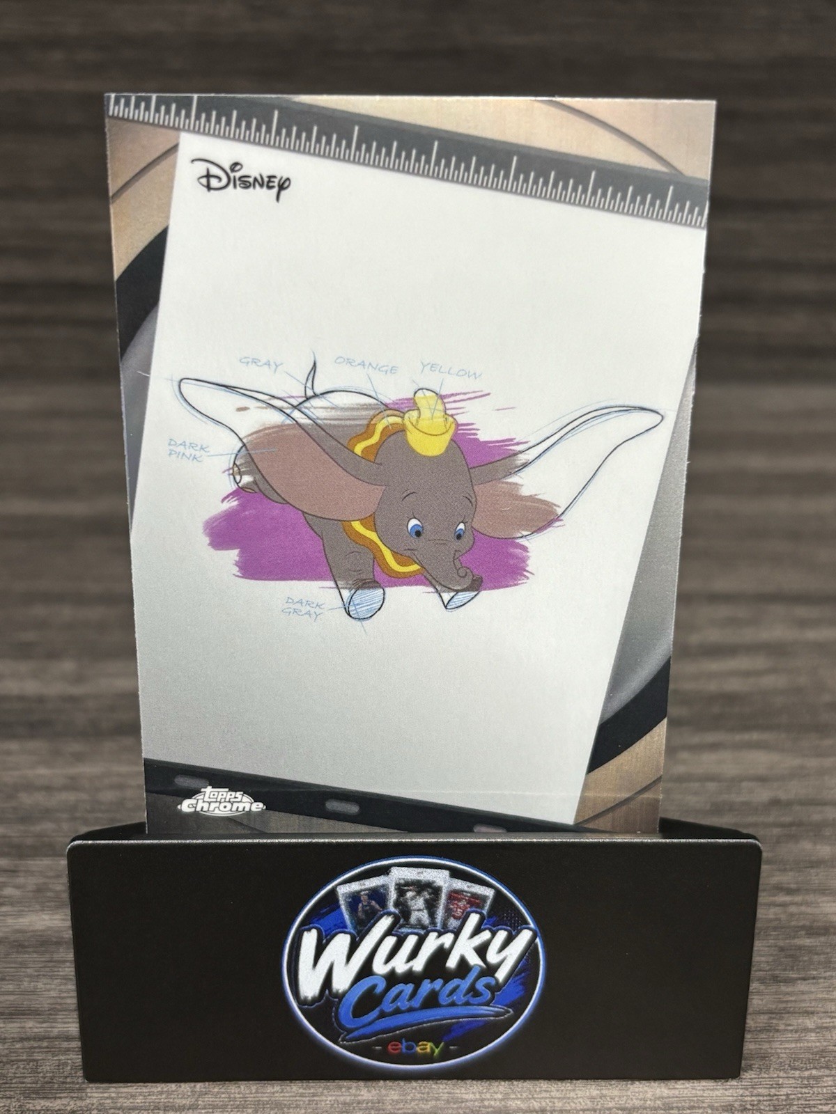 2026 Topps Chrome Disney Dumbo Disney inchiostro e vernice #I&P-4