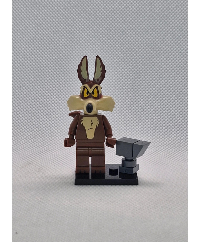 Personnage type Lego – Le Coyote (Lego-style Character – Looney Tunes – wile E. Coyote)