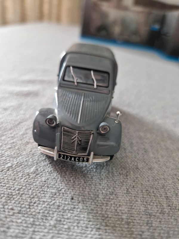 Citroën 2cv Fourgonnette-Échelle 1:43