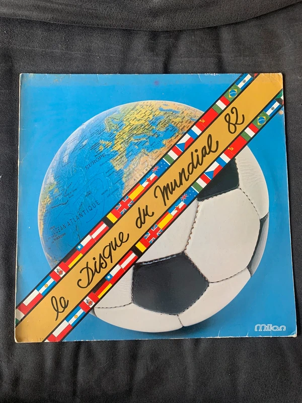 Disque le disque du mundial 82 vinyle 33T foot mondial couple du monde