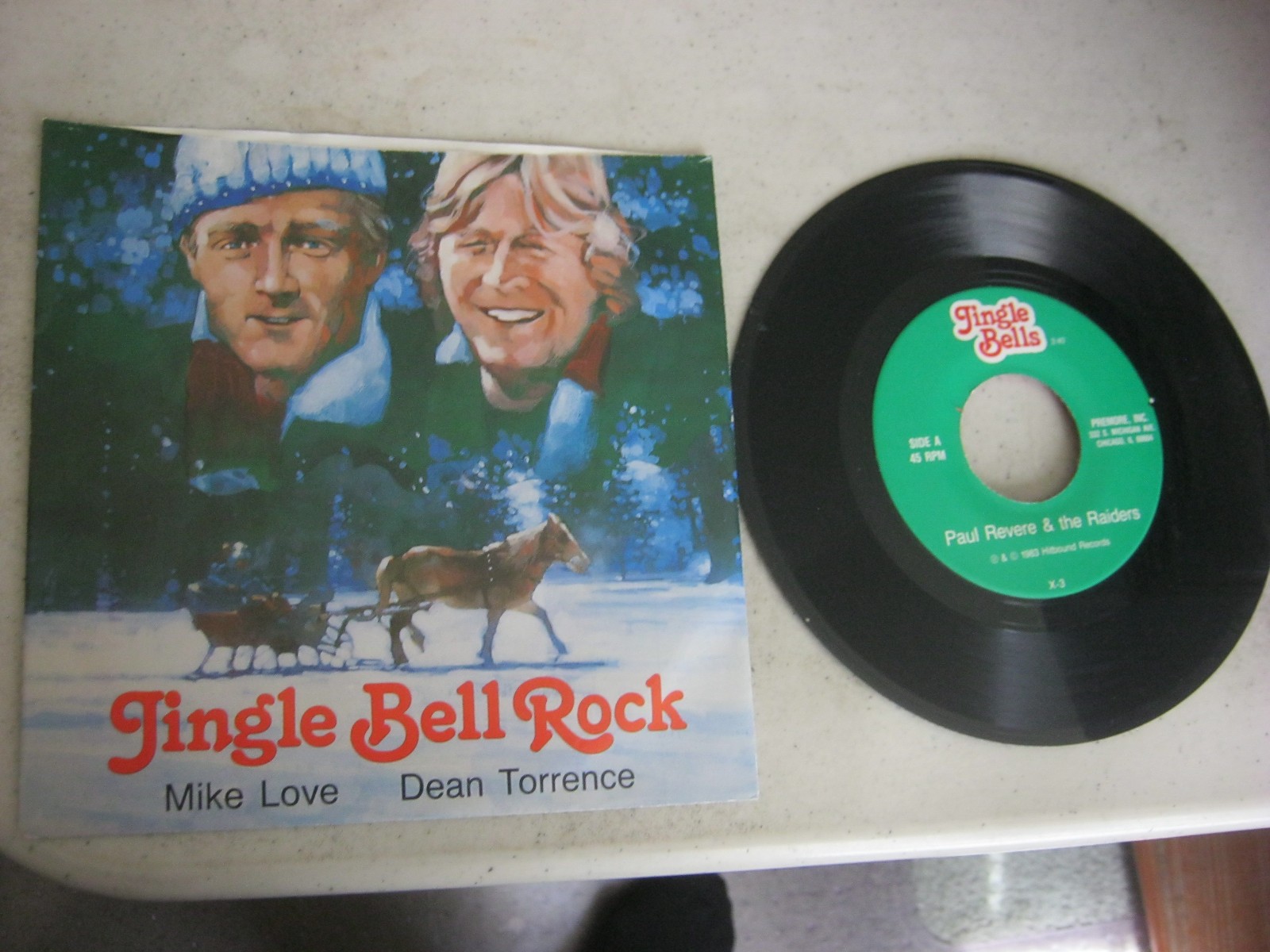 PAUL REVERE & THE RAIDERS~ JINGLE BELLS/JINGLE BELL ROCK~MIKE LOVE & D.TORRENCE