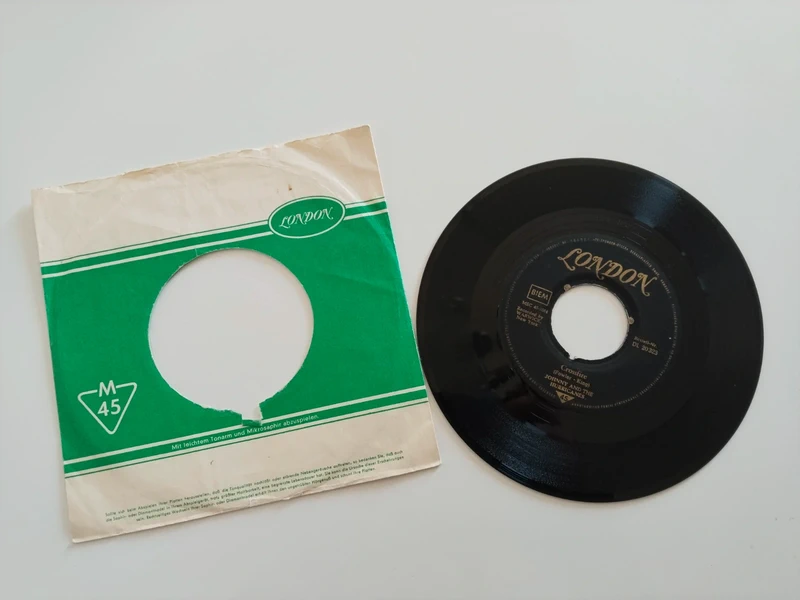 Vinyl Johnny and the Hurricanes