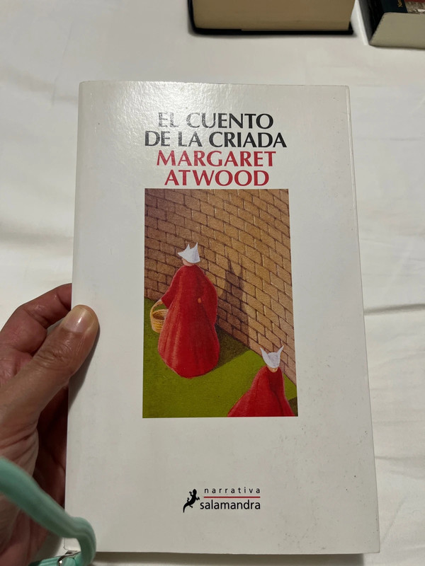 Libro El cuento de la criada - Margaret Atwood
