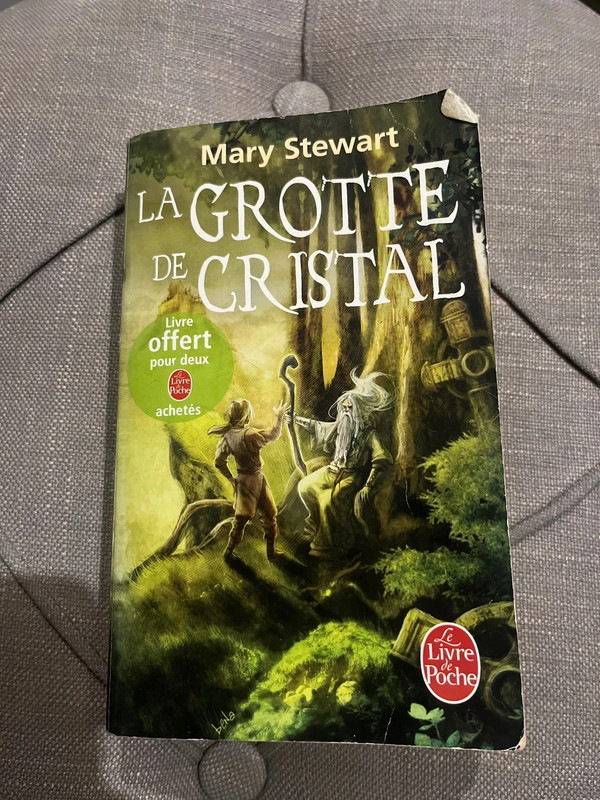 Livre Mary Stewart La grotte de cristal bon état général