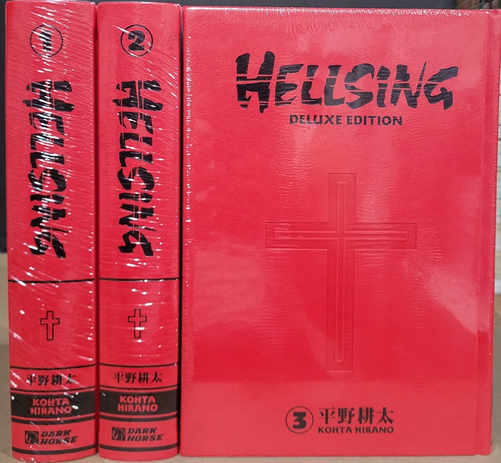 Hellsing Deluxe Edition Set Manga Completo Volumi 1-3 Inglese