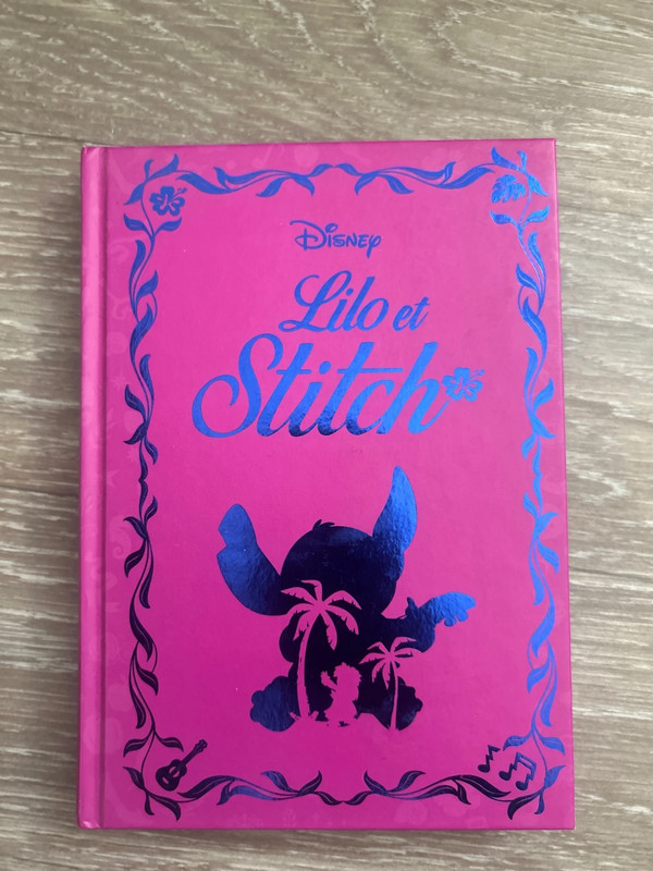 Livre Histoire Lilo et Stitch Disney – Édition Collector Couverture Rigide