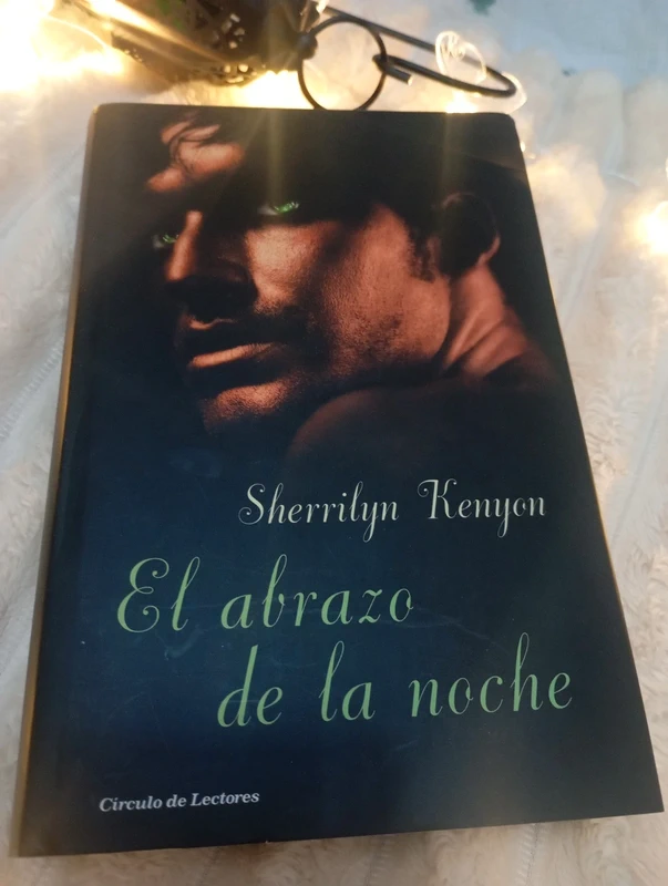 El abrazo de la noche