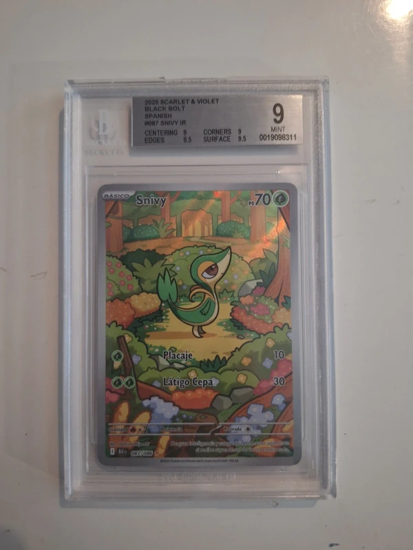 Snivy 087/086 BGS 9 MINT Español Fulgor Negro Pokémon