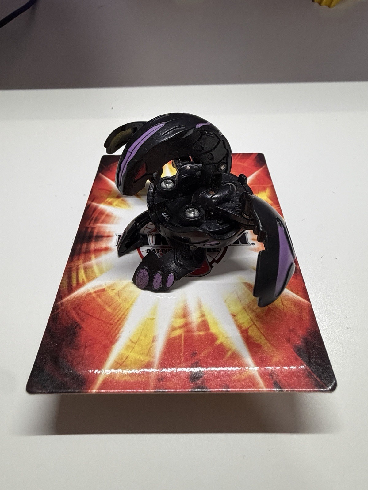 Bakugan Battle Brawlers Darkus Wavern 440G