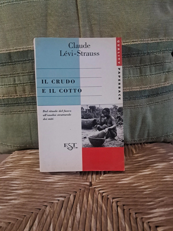 Il crudo e il cotto di Claude Lévi-Strauss