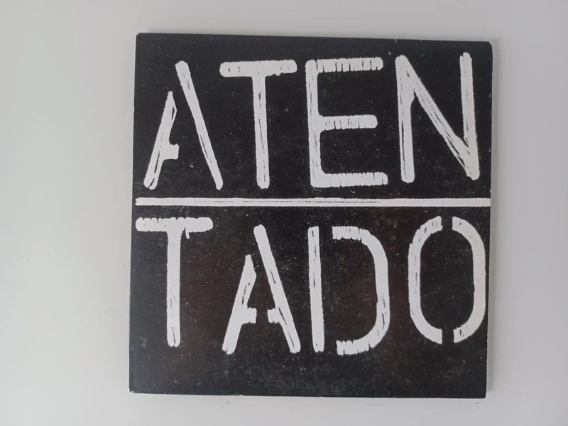 Vinilo 7" EP Atentado – Todo Está Oscuro