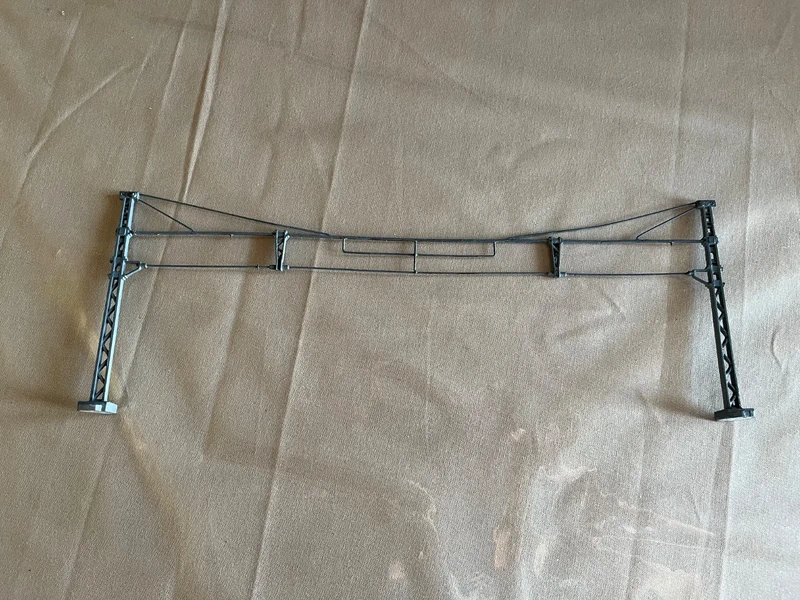 Portique caténaire 4 voies en métal pour train miniature HO