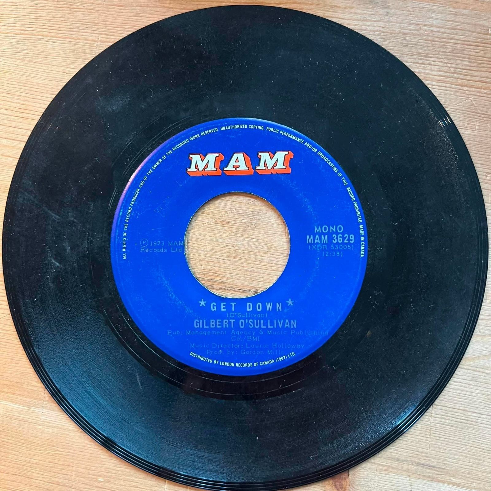 Gilbert O'Sullivan - Get Down/A Very Extraordinary Sort of Girl 45rpm VG+ R11