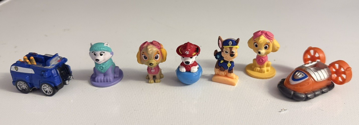 Paw Patrol lotto misto 7 minifigure in plastica veicoli Chase Marshall Skye 