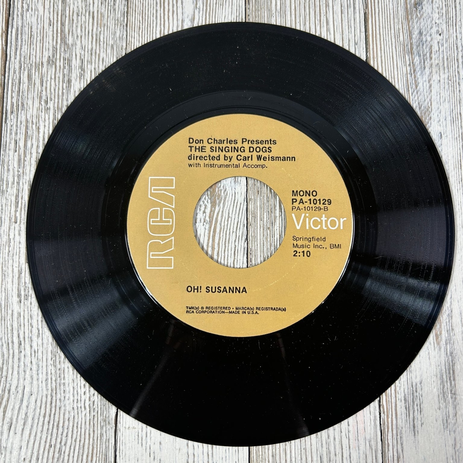 The Singing Dogs - Jingle Bells 7" Record 1955 RCA Victor Novelty 45 RPM