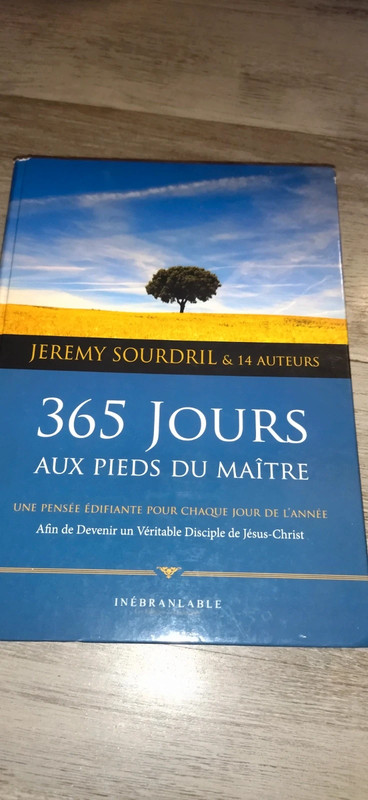 Livre 365 jours aux pieds du maître