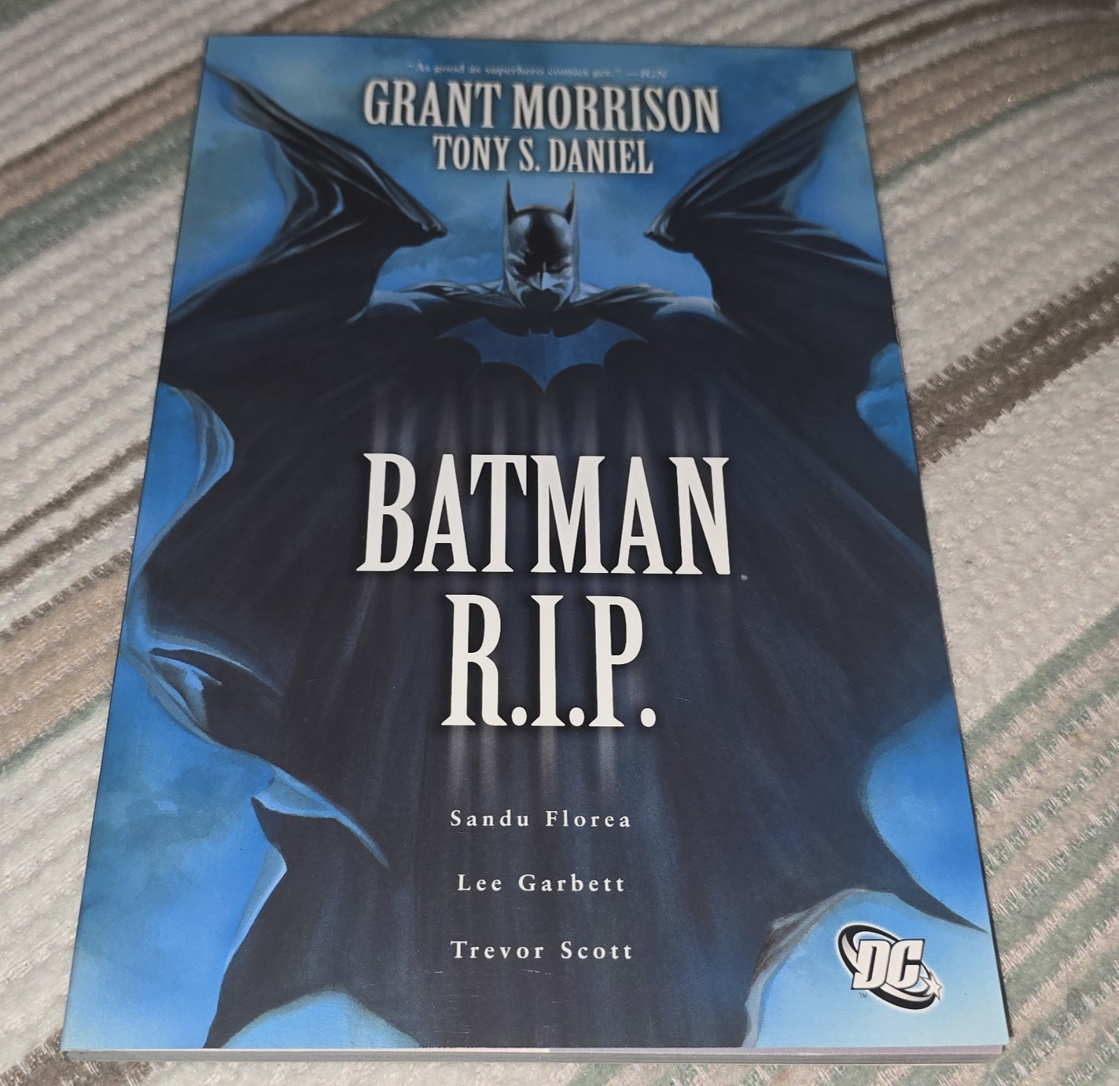 Batman R.I.P. TPB 1st Print Graphic Novel Morrison Daniel Florea Garbett Scott 