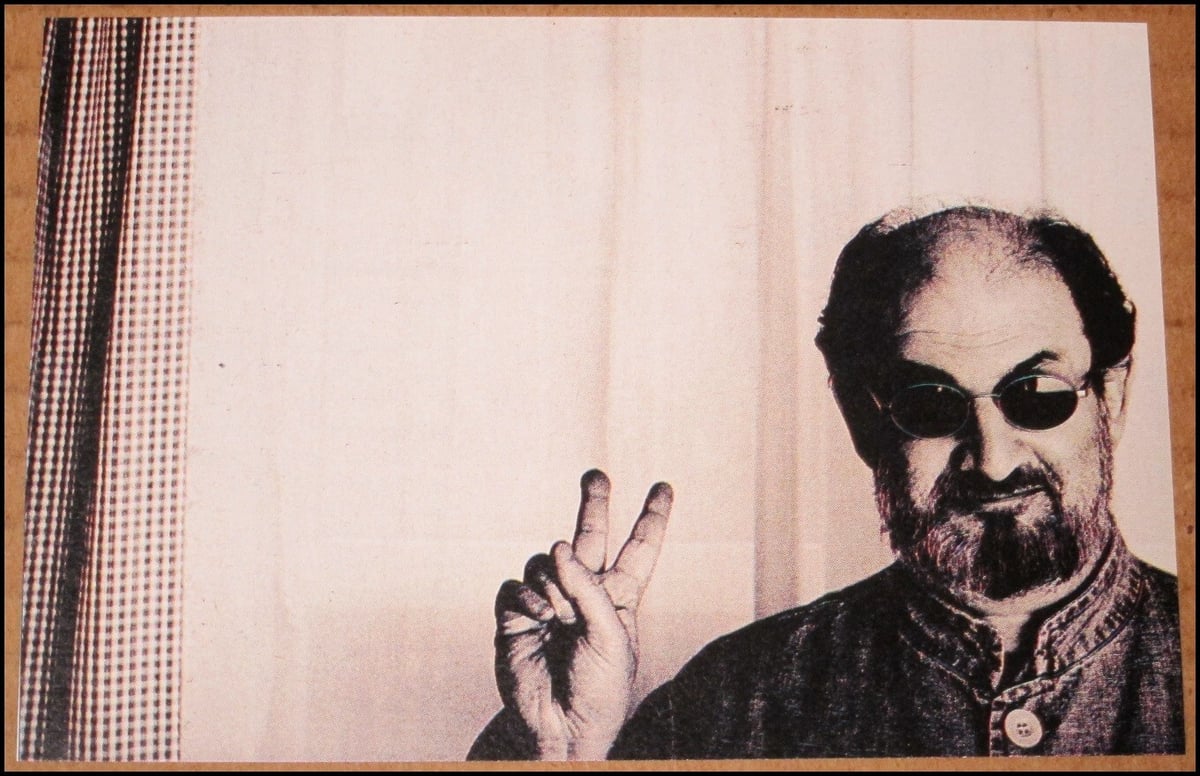 Foto ritaglio rivista Salman Rushdie RS 1999 5,25"x3,5" autore romanziere