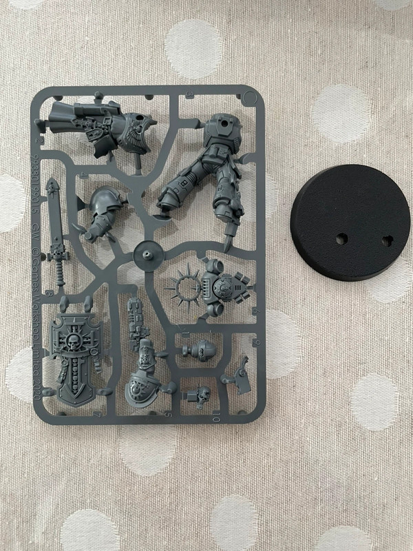 Bladeguard lieutenant Warhammer 40k