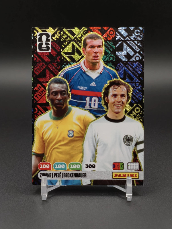 Zidane Pelé y Beckenbauer Momentum - Panini Adrenalyn XL Fifa World Cup 2026