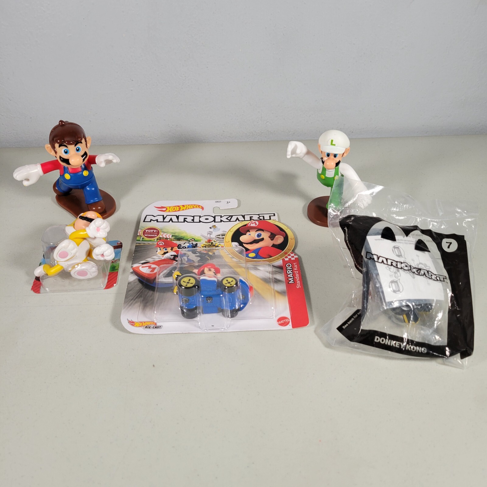 Lotto 5 action figure Super Mario - Luigi Mario Donkey Kong personaggi Nintendo