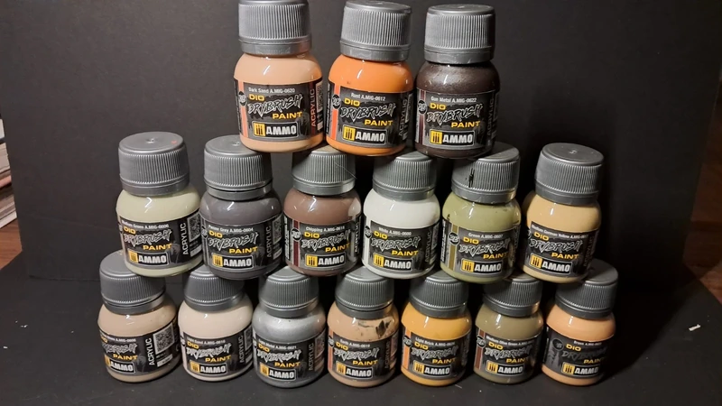 Diorama drybrush paint